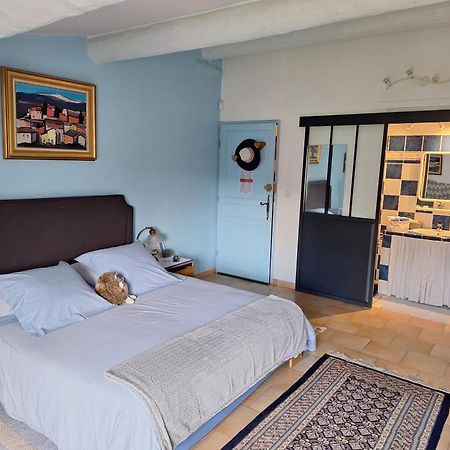 Clos Des Herissons - Chambres D'Hote - Piscine & Jardin Lauris ภายนอก รูปภาพ